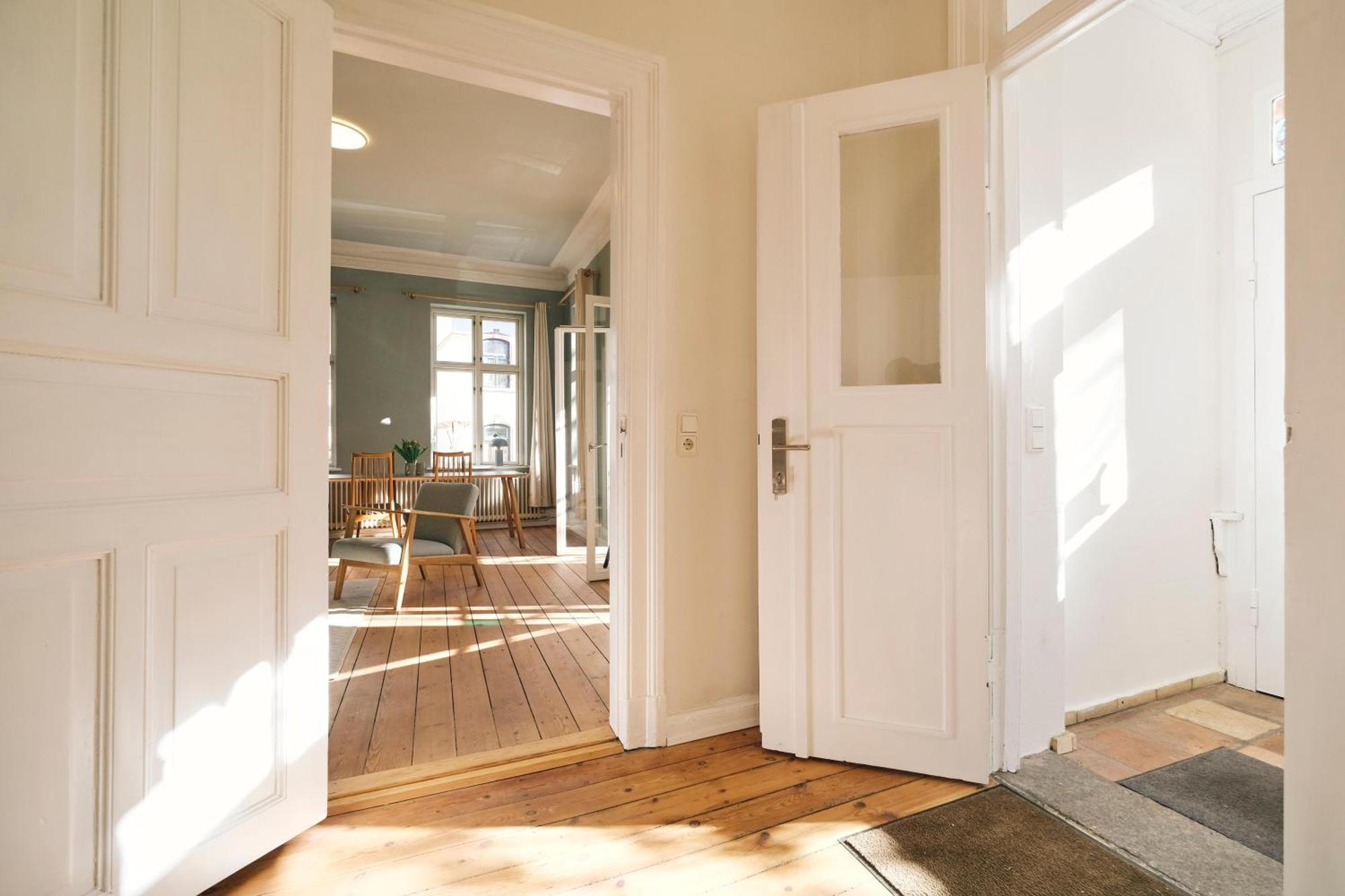 Villa Rosa - Charmante, Grosse Altbauwohnung Фленсбург Экстерьер фото